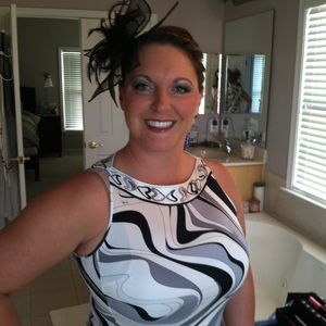 Meet your Posher, Selina